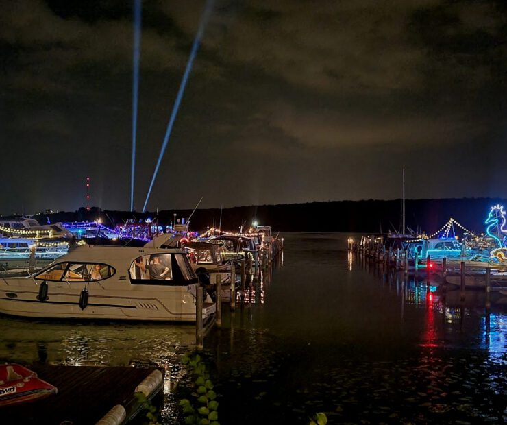 Hafen bei Nacht